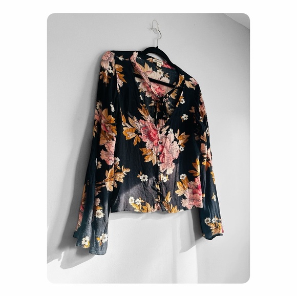 β
Billabong Lust Linger Long Sleeve Blouse - Floral β
- Picture 13 of 13